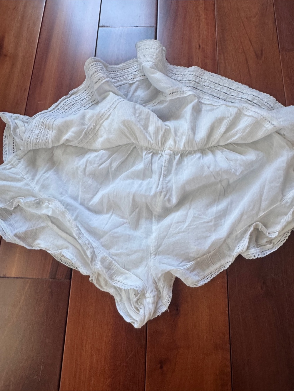 White Ruffled Mini Skort - Picture 3 of 5